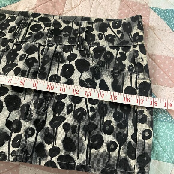 Cheap Monday Barbie Mini Skirt Womens S Leopard Print Floral Skate Emo Grunge - Picture 8 of 9